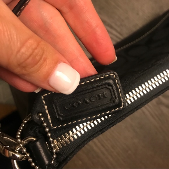 Black Coach signature small purse. Like new! - Picture 2 of 3